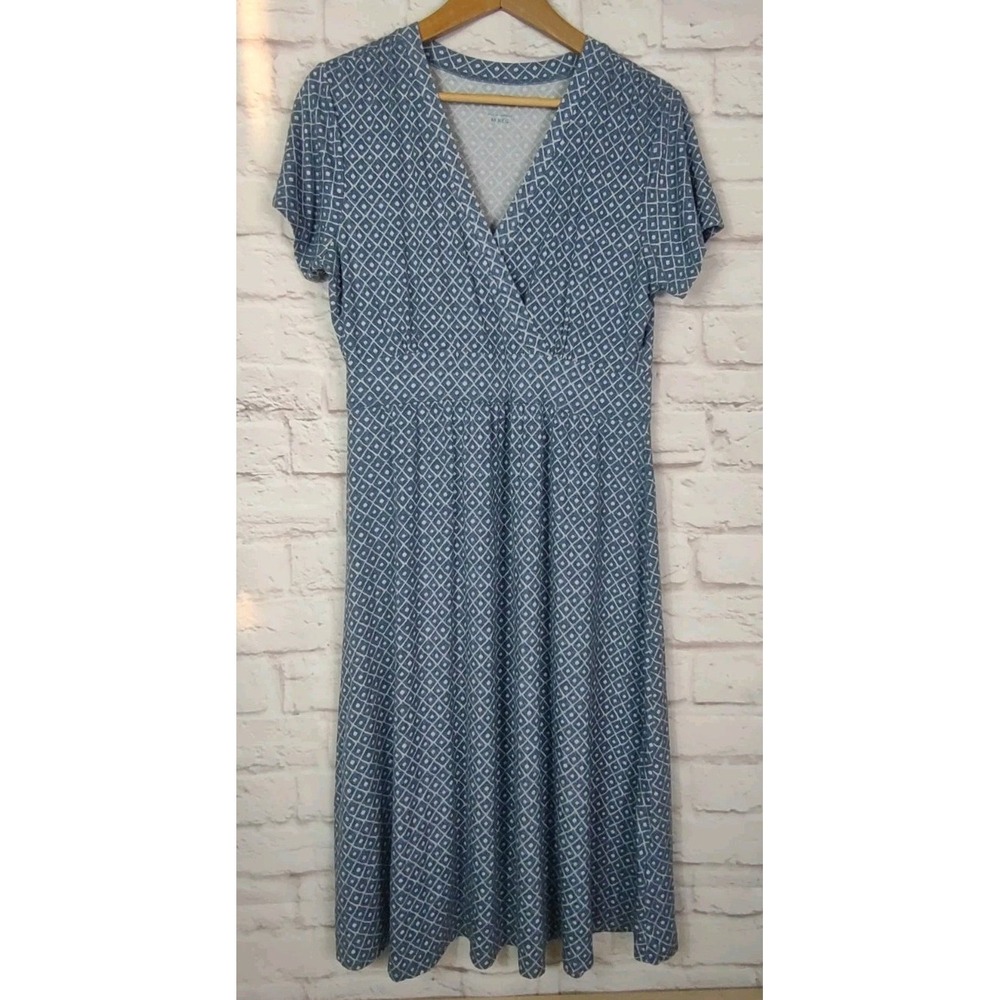 LL Bean Womens Short Sleeve V-Neck Midi Stratch Dress Medium Blue Geo Print